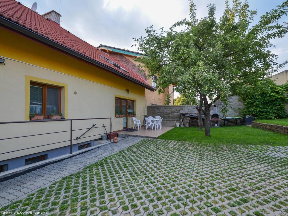 Vila Strazan Hotel Poprad Exterior photo